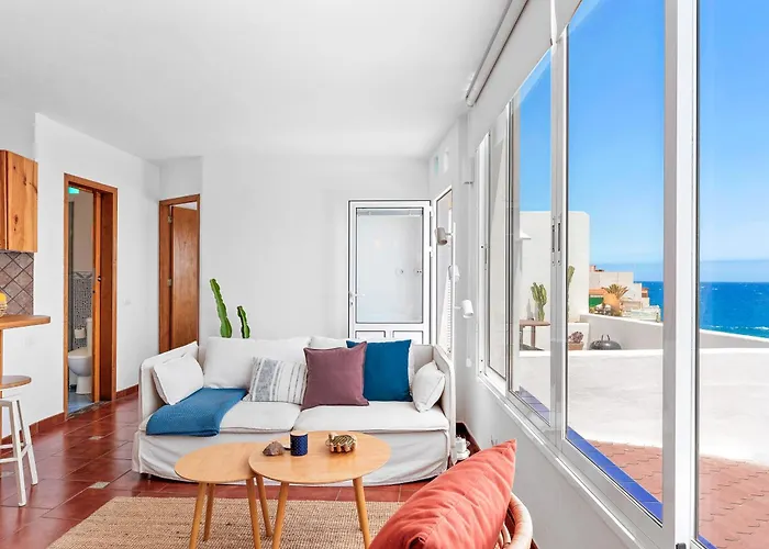 Canary Casita Next To The Atlantic Ocean