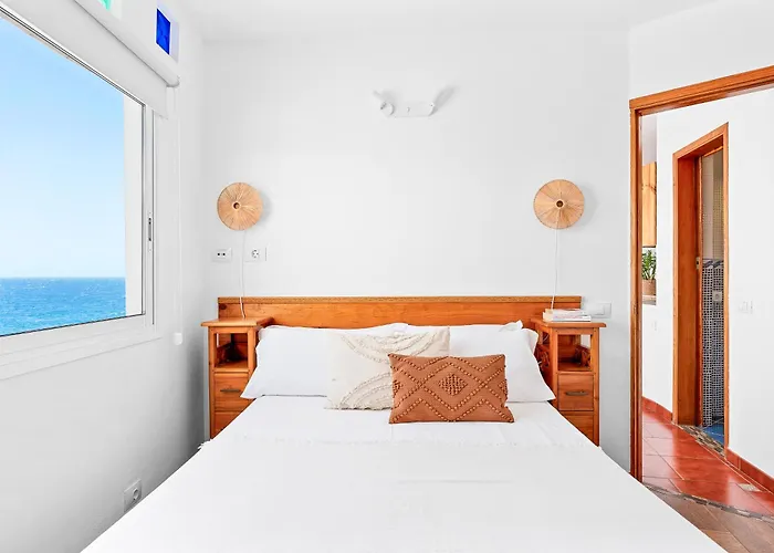 Canary Casita Next To The Atlantic Ocean