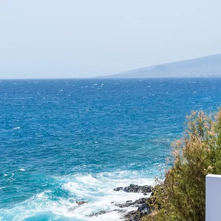 Canary Casita Next To The Atlantic Ocean Bocacangrejo